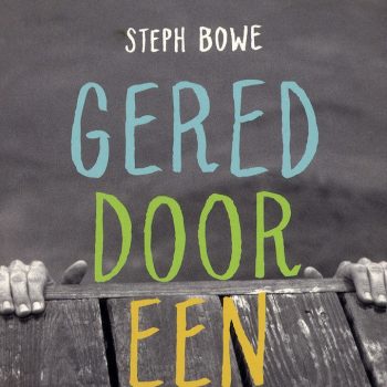 gered-door-een-meisje